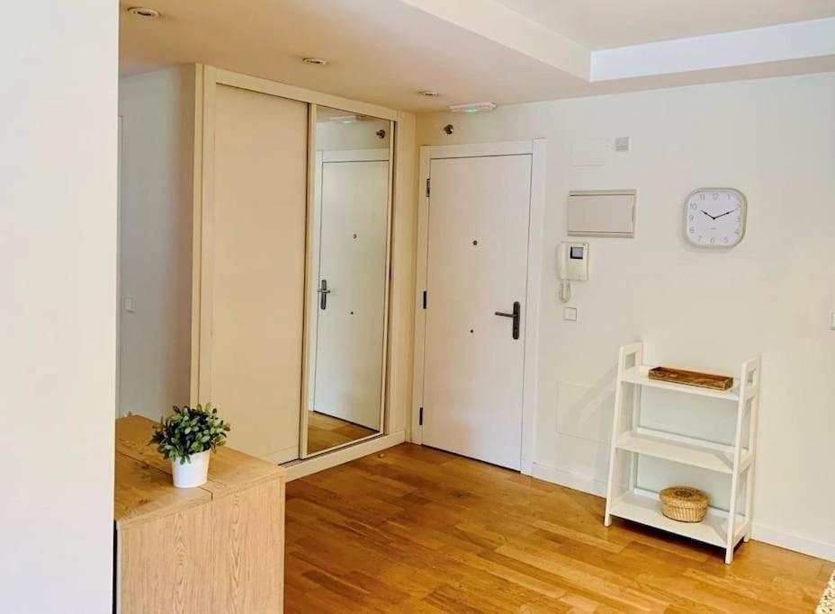 Precioso - Moderno Terraza Y Parking, 2 Hab, 2 Banos, 6-7 Pers - Dispo Junio!! Llanes Exterior foto