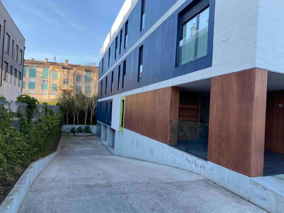 Precioso - Moderno Terraza Y Parking, 2 Hab, 2 Banos, 6-7 Pers - Dispo Junio!! Llanes Exterior foto